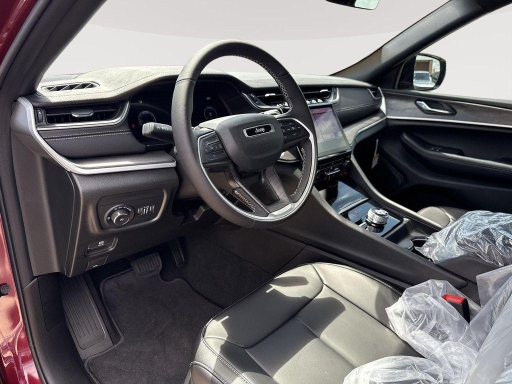 new 2025 Jeep Grand Cherokee L car, priced at $47,901