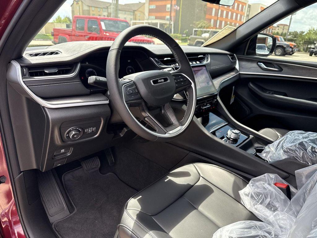 new 2025 Jeep Grand Cherokee L car, priced at $48,501