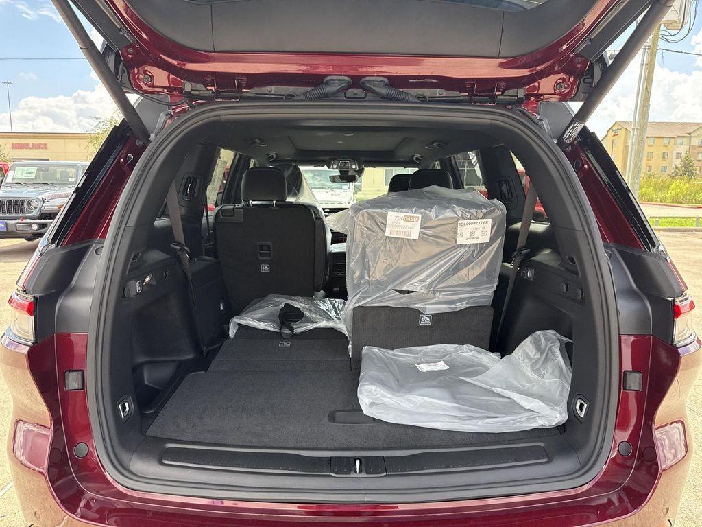 new 2025 Jeep Grand Cherokee L car, priced at $48,501