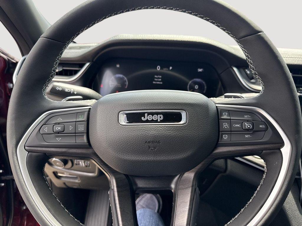 new 2025 Jeep Grand Cherokee L car, priced at $47,901