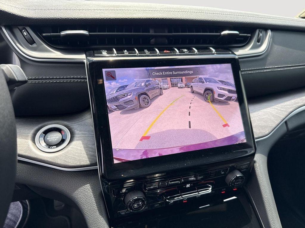 new 2025 Jeep Grand Cherokee L car, priced at $47,901