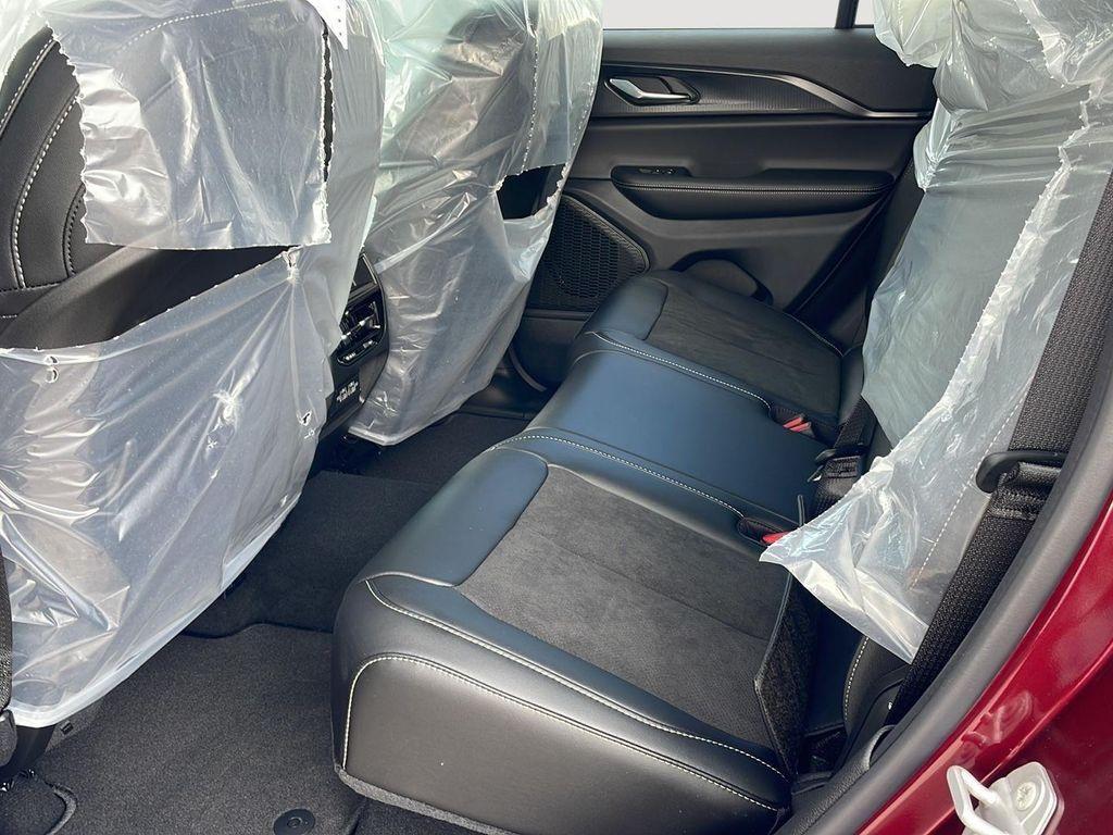 new 2025 Jeep Grand Cherokee car, priced at $38,266