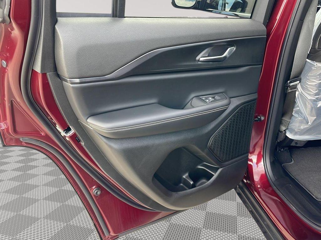 new 2025 Jeep Grand Cherokee car, priced at $38,266