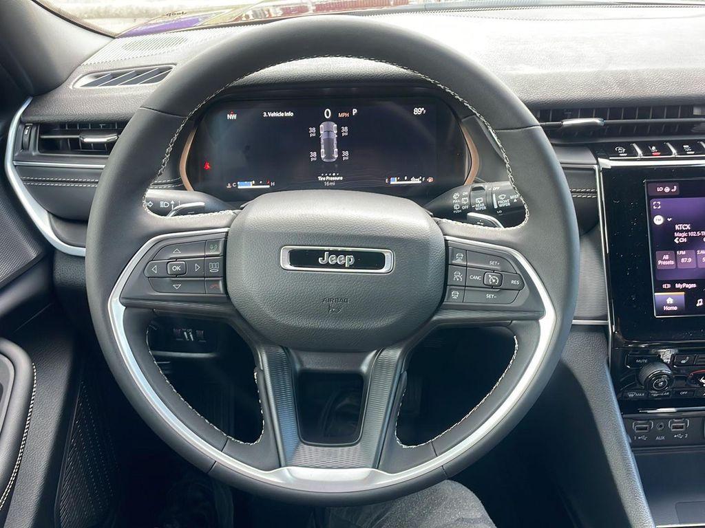 new 2025 Jeep Grand Cherokee car, priced at $38,366