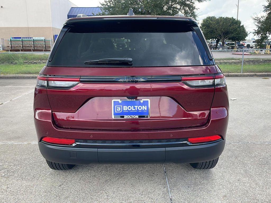 new 2025 Jeep Grand Cherokee car, priced at $38,366