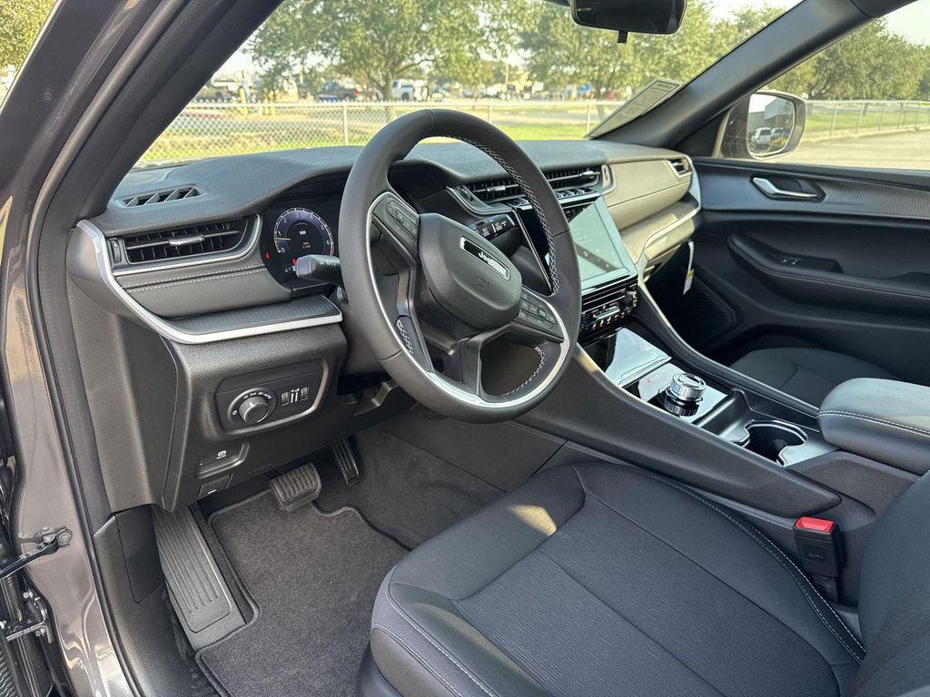 new 2025 Jeep Grand Cherokee L car, priced at $36,828