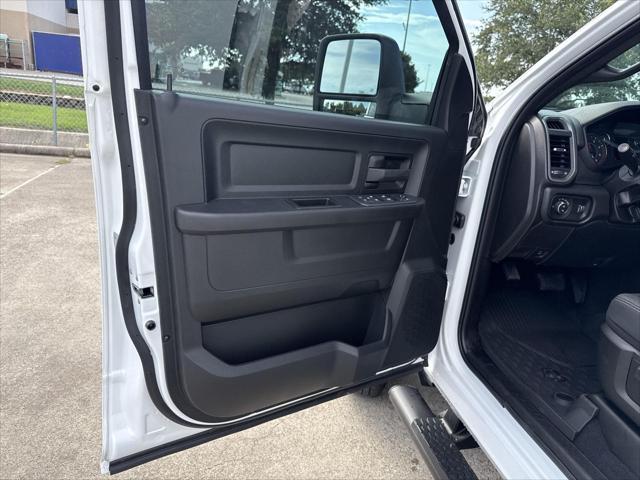 new 2025 Ram 3500 car, priced at $65,182