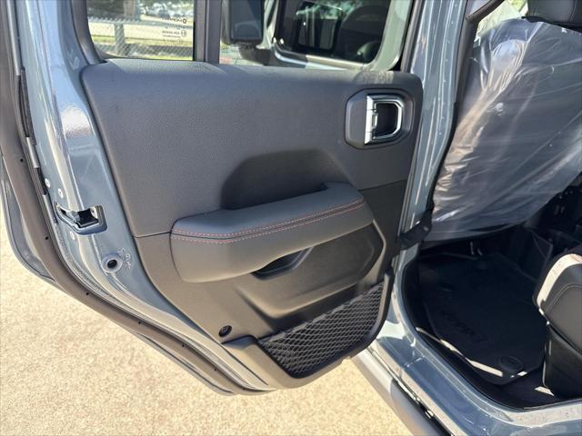 new 2025 Jeep Gladiator car, priced at $54,844