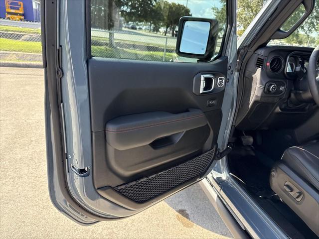 new 2025 Jeep Gladiator car, priced at $54,844