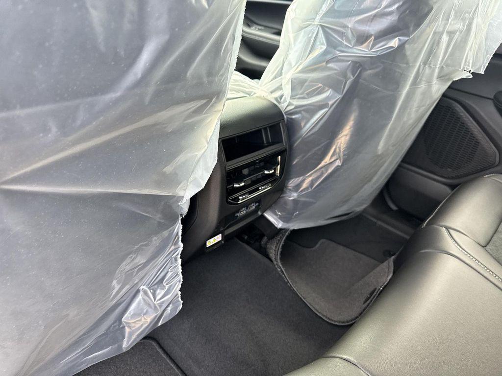 new 2025 Jeep Grand Cherokee car, priced at $33,662