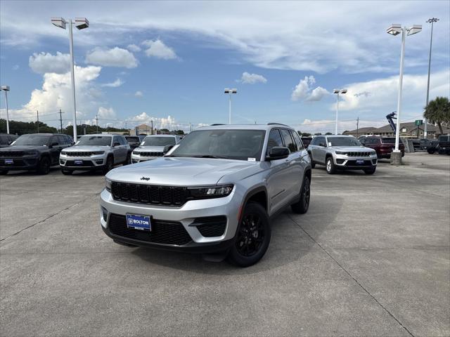 new 2025 Jeep Grand Cherokee car, priced at $39,012