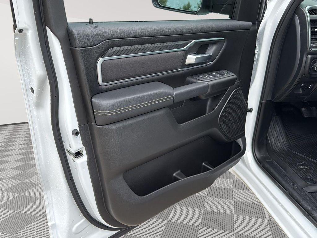 new 2025 Ram 1500 car, priced at $43,928