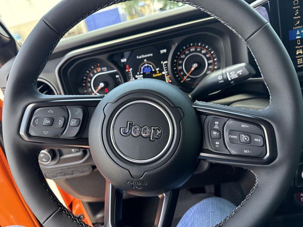 new 2025 Jeep Gladiator car, priced at $53,414