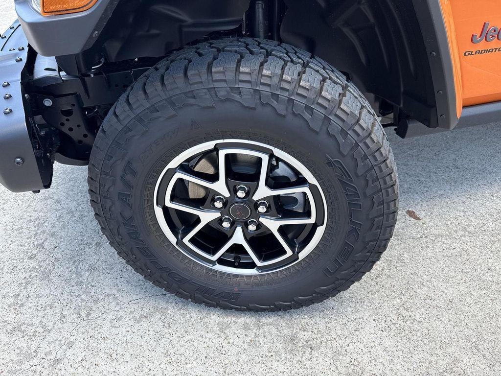 new 2025 Jeep Gladiator car, priced at $53,414