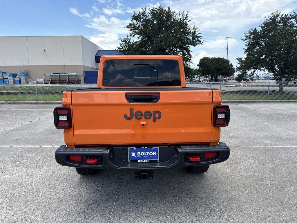 new 2025 Jeep Gladiator car, priced at $53,414