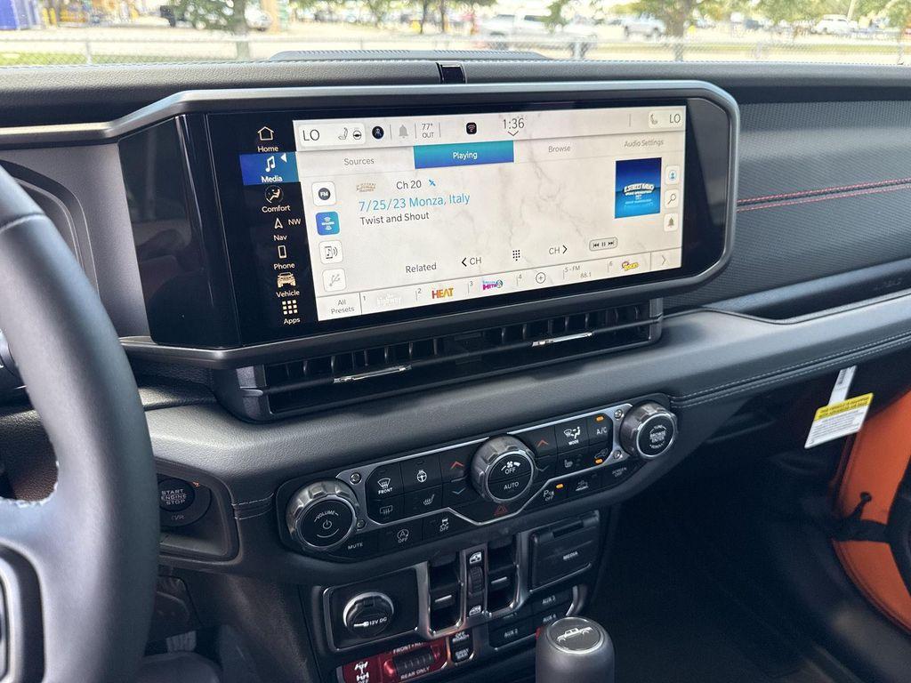 new 2025 Jeep Gladiator car, priced at $53,414