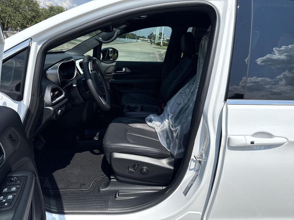 new 2026 Chrysler Pacifica car, priced at $38,835