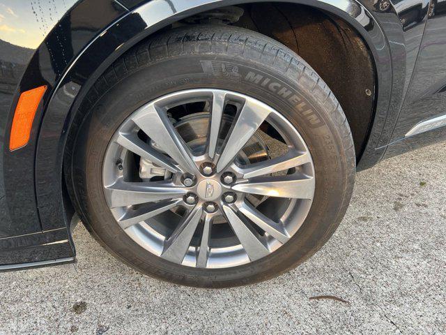 used 2022 Cadillac XT6 car, priced at $37,989