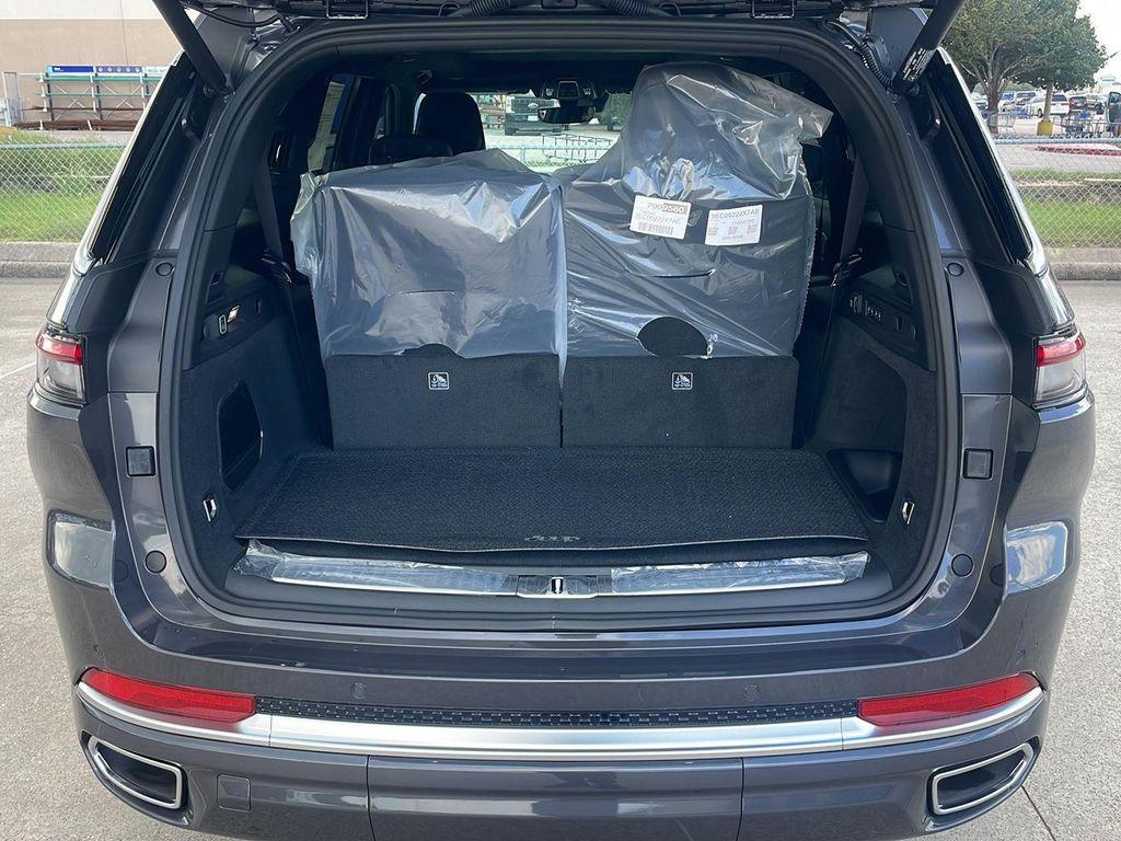 new 2025 Jeep Grand Cherokee L car, priced at $59,510
