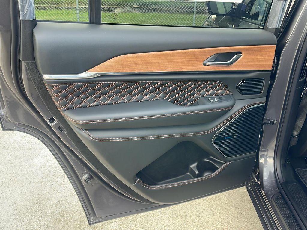 new 2025 Jeep Grand Cherokee L car, priced at $59,510