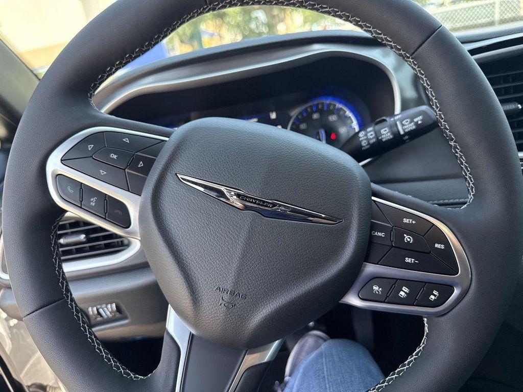 new 2026 Chrysler Pacifica car, priced at $39,038