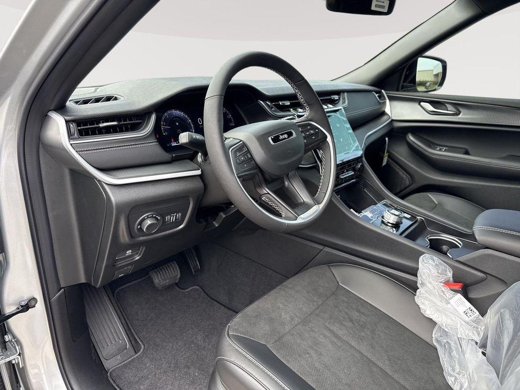 new 2025 Jeep Grand Cherokee L car, priced at $41,936