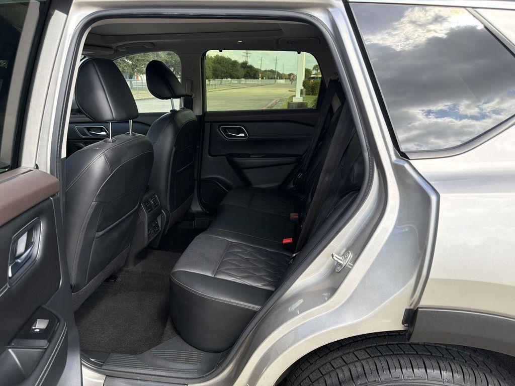 used 2023 Nissan Rogue car, priced at $26,624