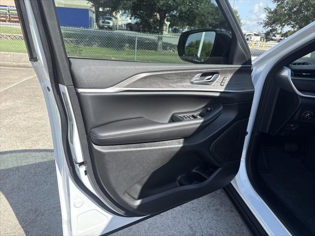 new 2025 Jeep Grand Cherokee L car, priced at $44,105