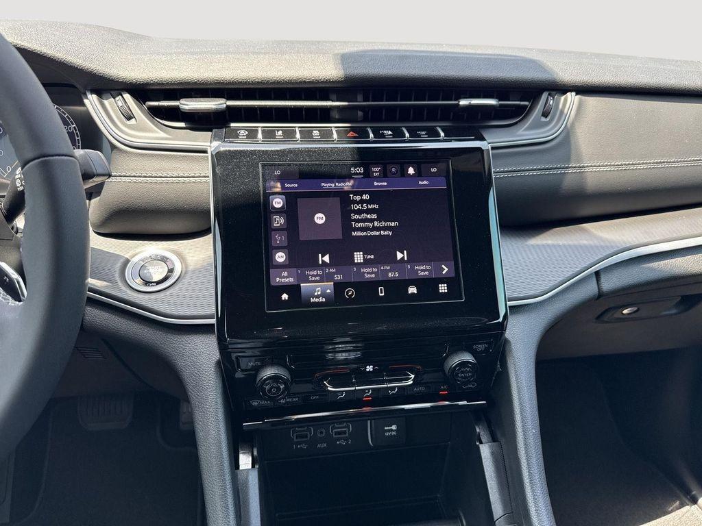 new 2025 Jeep Grand Cherokee car, priced at $32,348