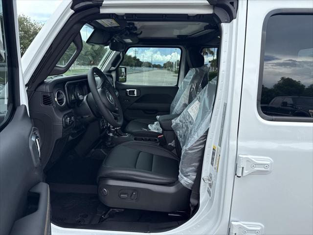 new 2025 Jeep Gladiator car, priced at $42,288