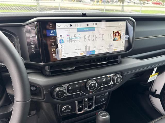 new 2025 Jeep Gladiator car, priced at $42,288