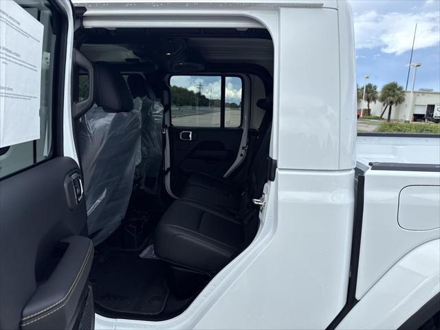 new 2025 Jeep Gladiator car, priced at $42,288