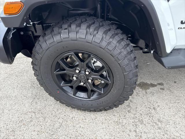 new 2025 Jeep Gladiator car, priced at $42,288