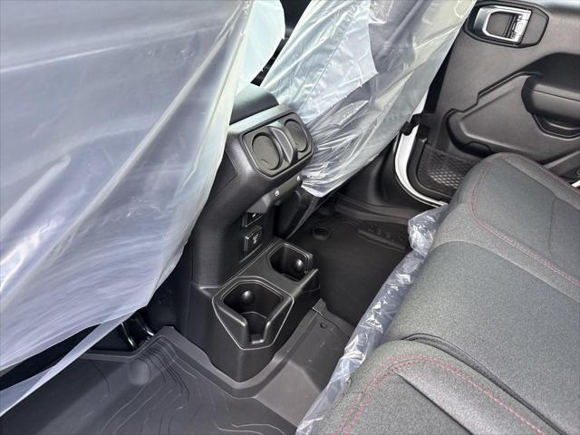 new 2025 Jeep Gladiator car, priced at $48,126