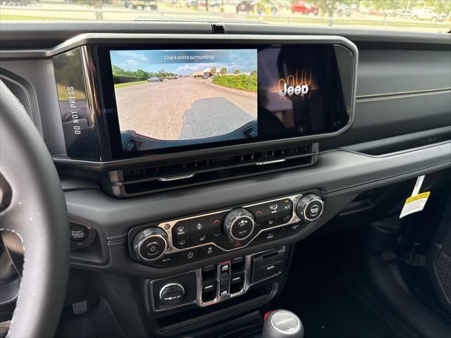 new 2025 Jeep Gladiator car, priced at $39,453