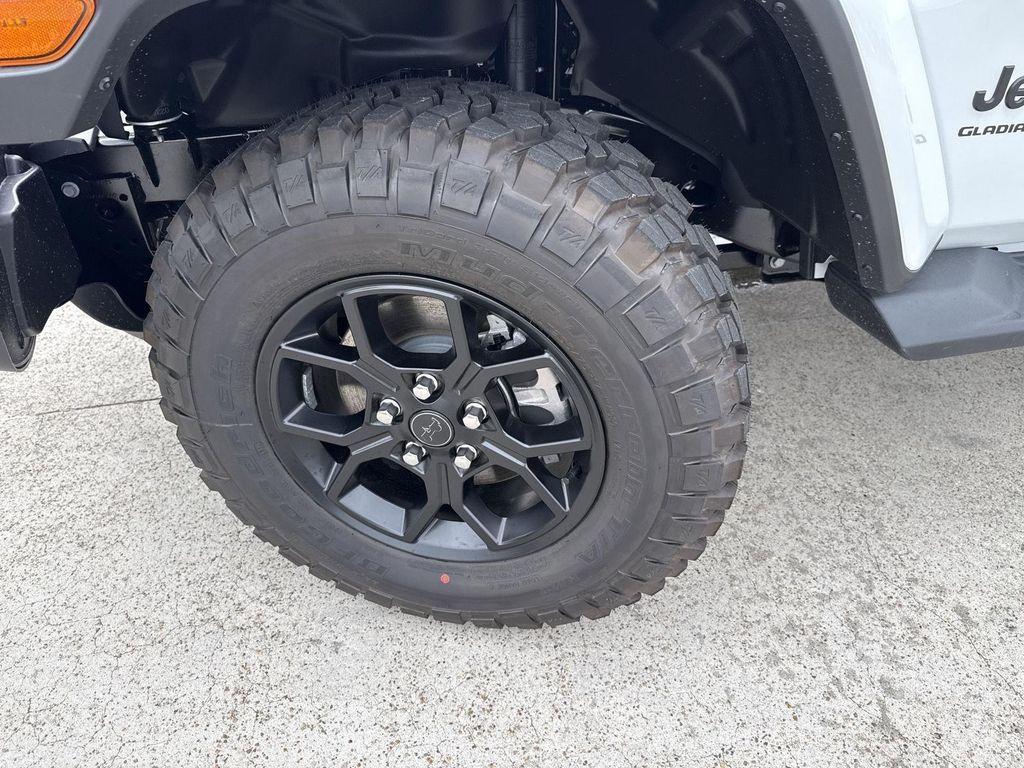 new 2025 Jeep Gladiator car, priced at $38,588