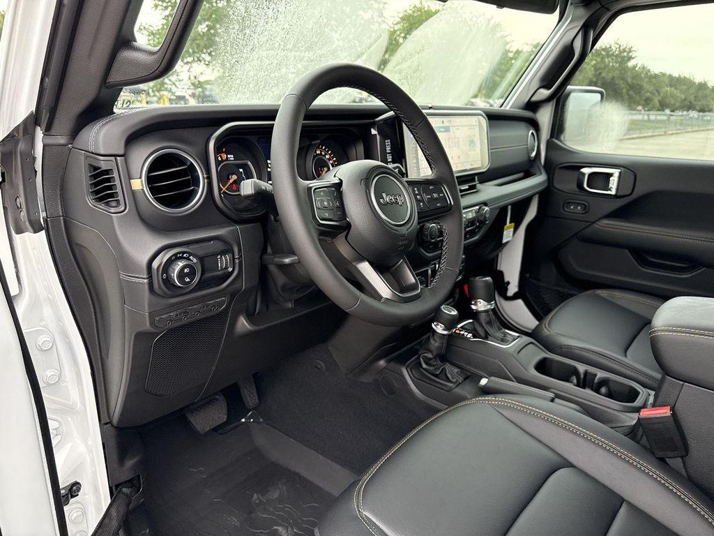 new 2025 Jeep Gladiator car, priced at $38,588