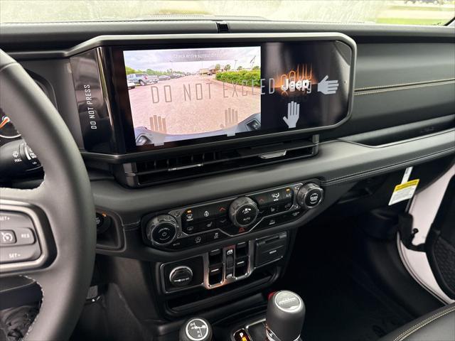 new 2025 Jeep Gladiator car, priced at $42,438