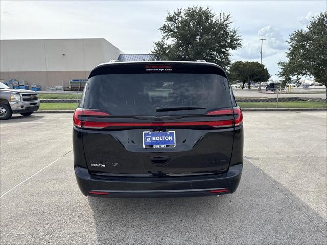 new 2025 Chrysler Pacifica car, priced at $47,564