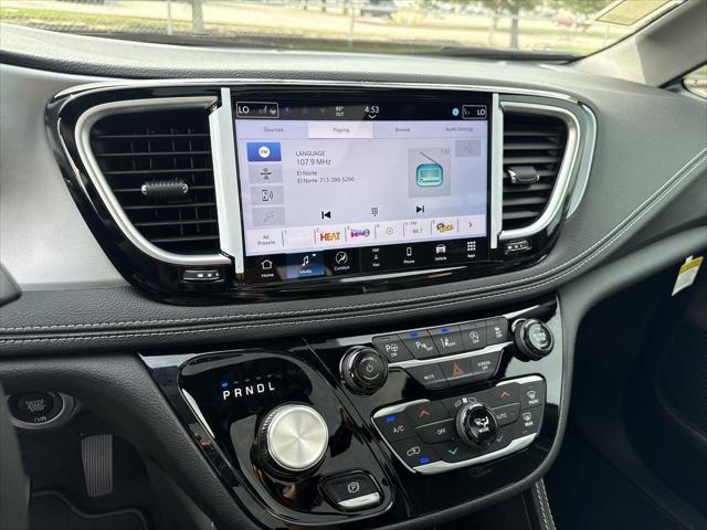 new 2025 Chrysler Pacifica car, priced at $47,564