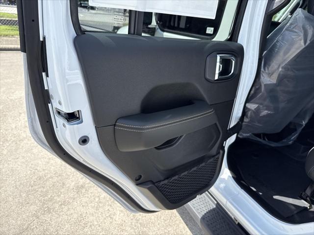 new 2025 Jeep Wrangler car, priced at $52,821
