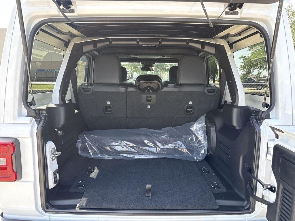 new 2025 Jeep Wrangler car, priced at $53,721