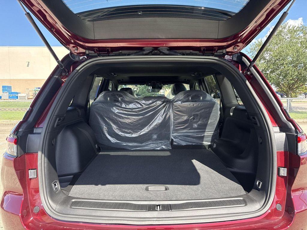 new 2025 Jeep Grand Cherokee car, priced at $35,308