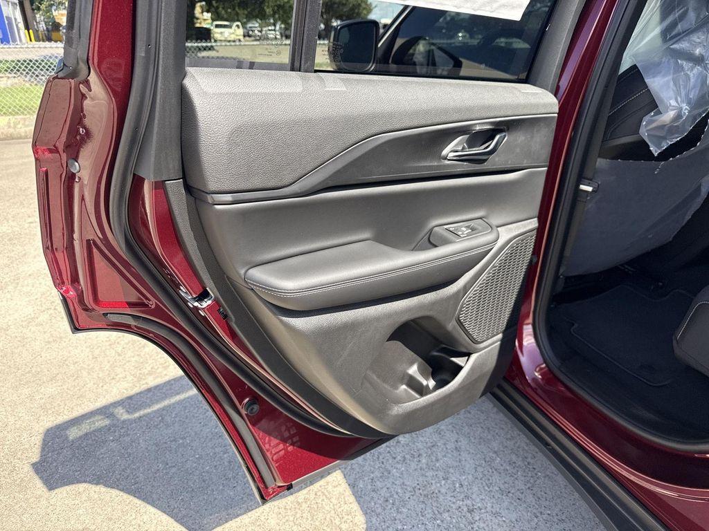 new 2025 Jeep Grand Cherokee car, priced at $35,308