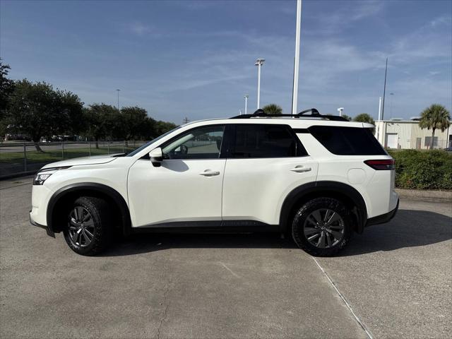 used 2022 Nissan Pathfinder car, priced at $24,287