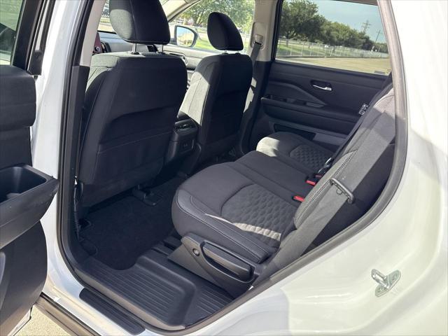 used 2022 Nissan Pathfinder car, priced at $24,287
