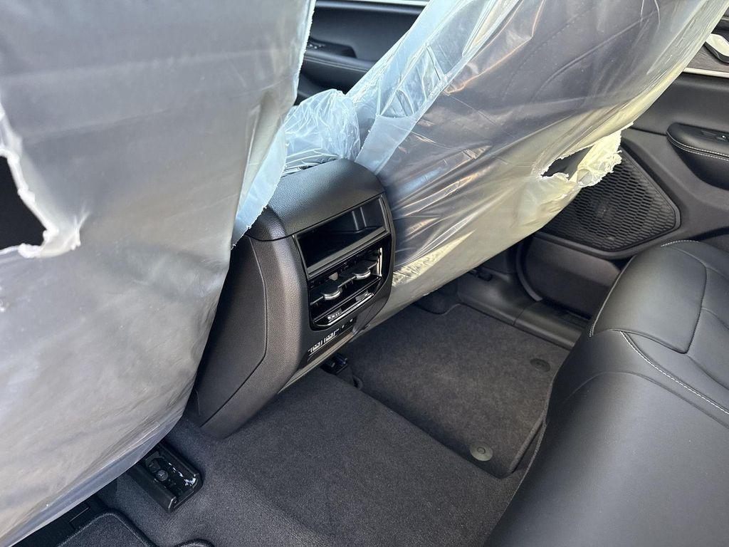 new 2025 Jeep Grand Cherokee car, priced at $34,885