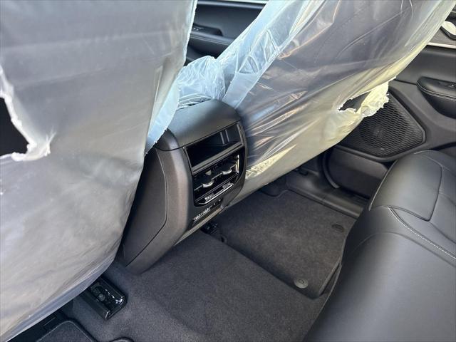 new 2025 Jeep Grand Cherokee car, priced at $40,235