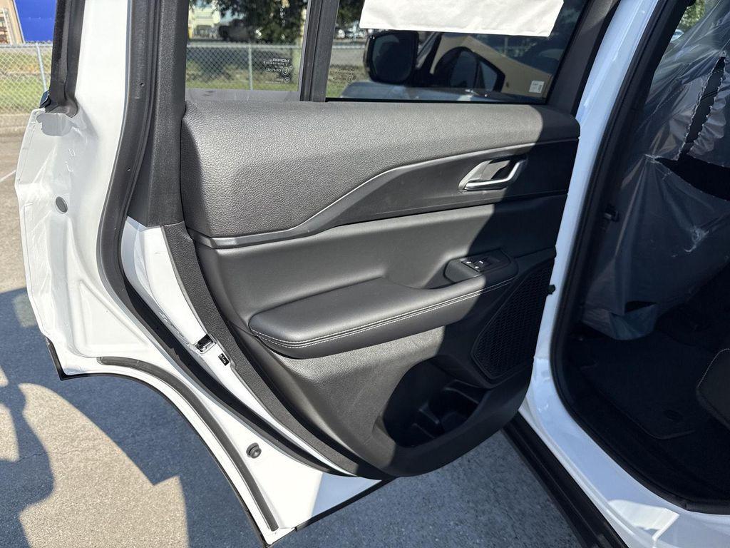 new 2025 Jeep Grand Cherokee car, priced at $36,730