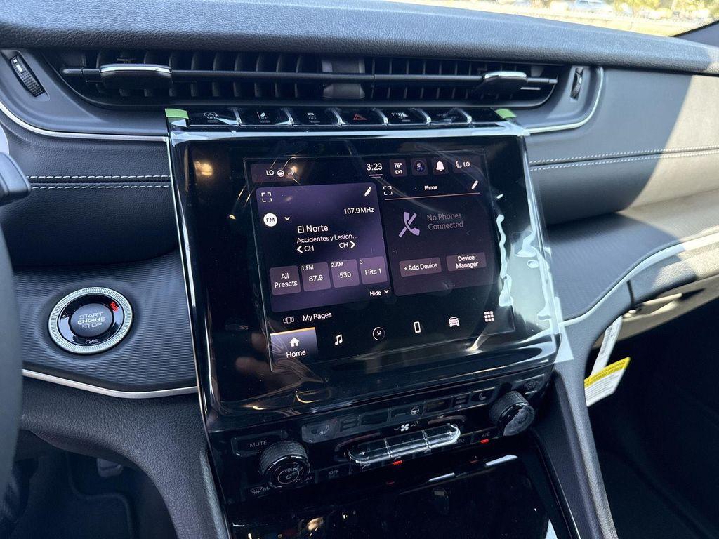 new 2025 Jeep Grand Cherokee car, priced at $36,730